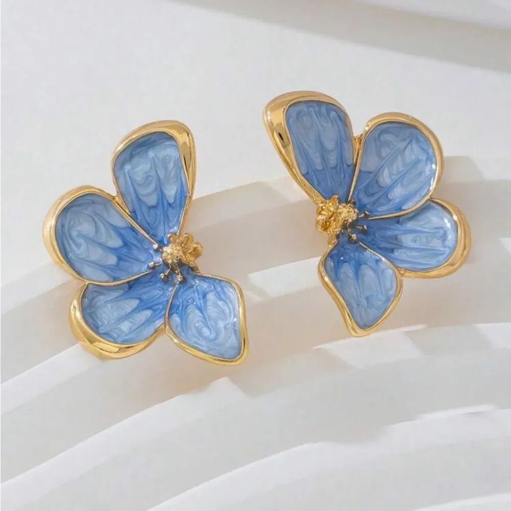 Flower statement Earrings Q41 - Picture 2 of 8